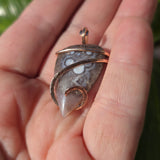 Luna Agate Pendant – Tension Wrapped in 14kt Rose Gold Fill