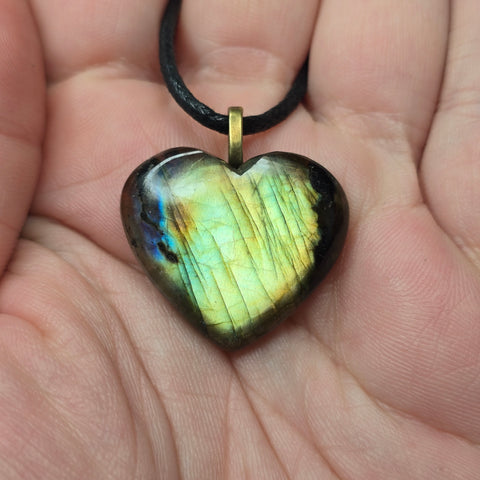 Labradorite Flash Pendant – Blue and Gold Heart-Cut Stone