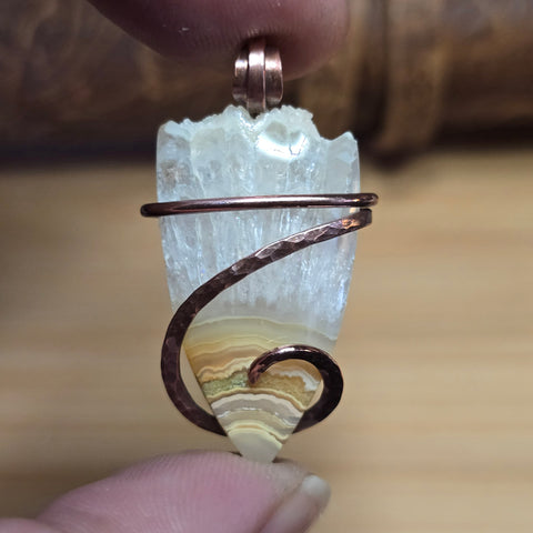 Crazy Lace Agate Pendant with Crystal Crown – Copper Setting