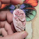 Carved Rhodonite Rose Pendant – Soft Pink Floral Statement Necklace