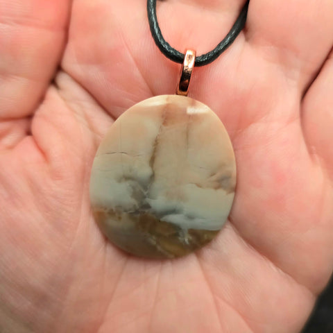 Oregon Sunset Jasper Pendant – Central Oregon Stone Necklace
