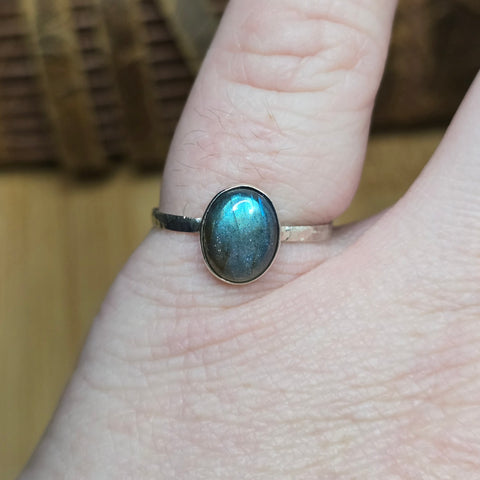 Blue Flash Labradorite Ring sz 9 - Hammered Sterling Silver