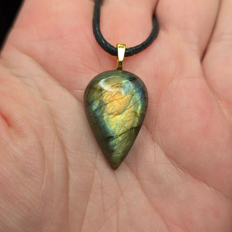 Labradorite Pendant – Golden Green Flash Teardrop Necklace