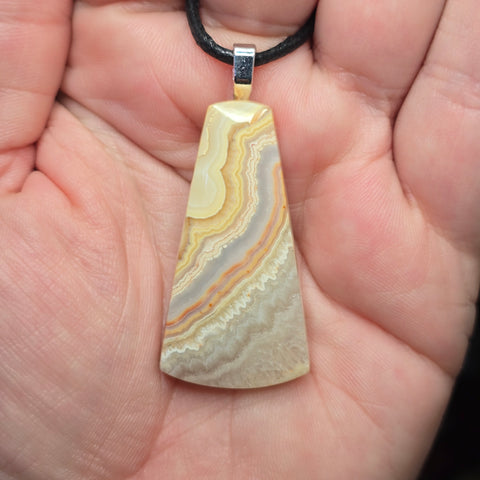 Pastel Lace Agate Pendant - Multicolor Ribbons
