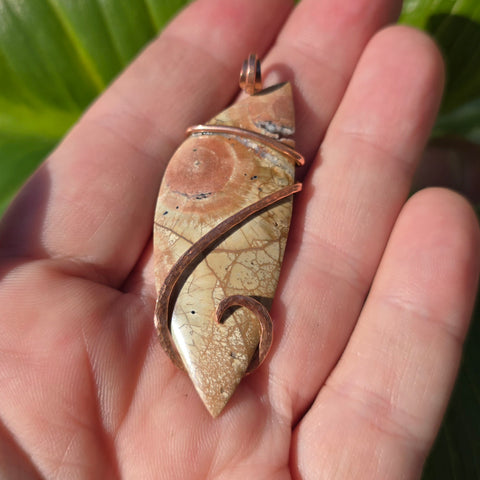 Oregon Spiderweb Jasper Pendant – 14kt Rose Gold Fill Tension-Wrapped