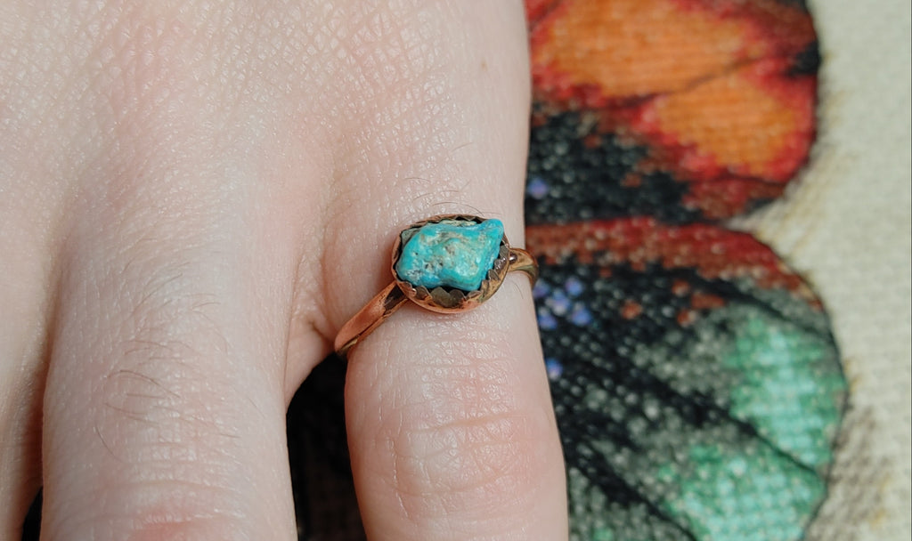 Copper ring with Jade stone