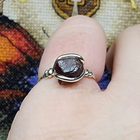 California Garnet Crystal Ring in Sterling Silver Sz 7.5