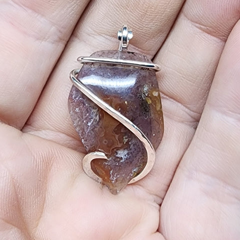 Lavender Agua Nueva Agate Pendant in Sterling Silver